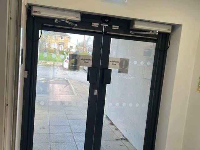 WhatsApp Image 2023 04 12 at 16.38.28 1 640x480 c - commercial door repairs by Door Repairs UK Ltd